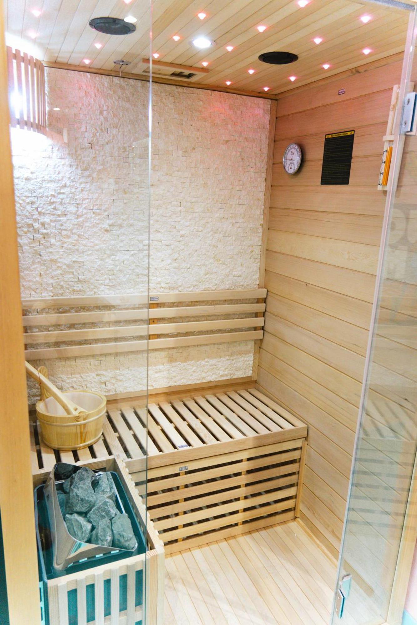 Capsule Springfield - Balneo -Sauna - Billard Douai Bagian luar foto