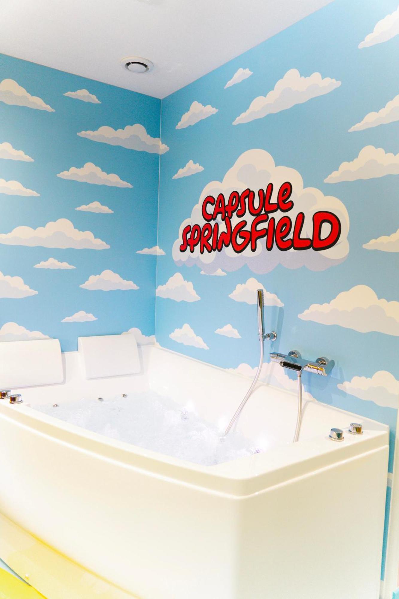 Capsule Springfield - Balneo -Sauna - Billard Douai Bagian luar foto